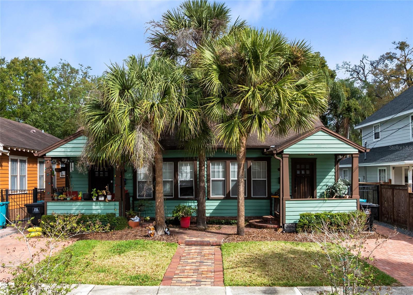 1415 E AMELIA STREET