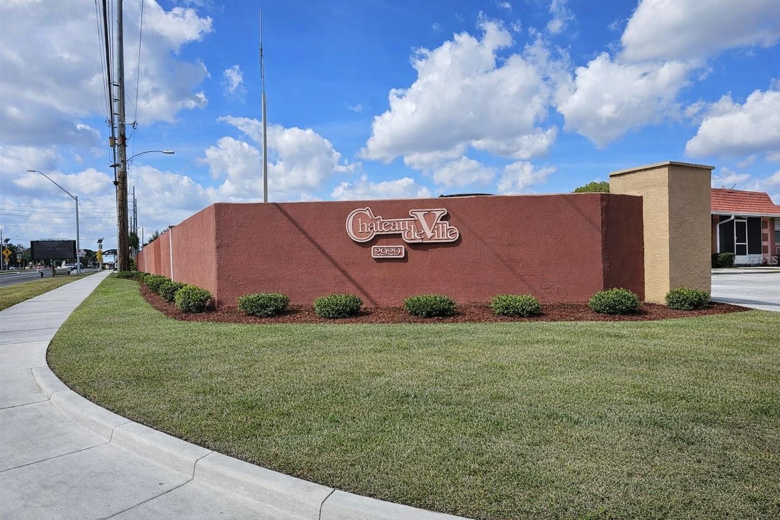 2929 W OAK RIDGE ROAD Unit E6