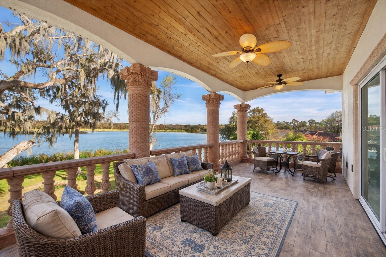 Listing photo 3 for 775 Christina Lake Dr