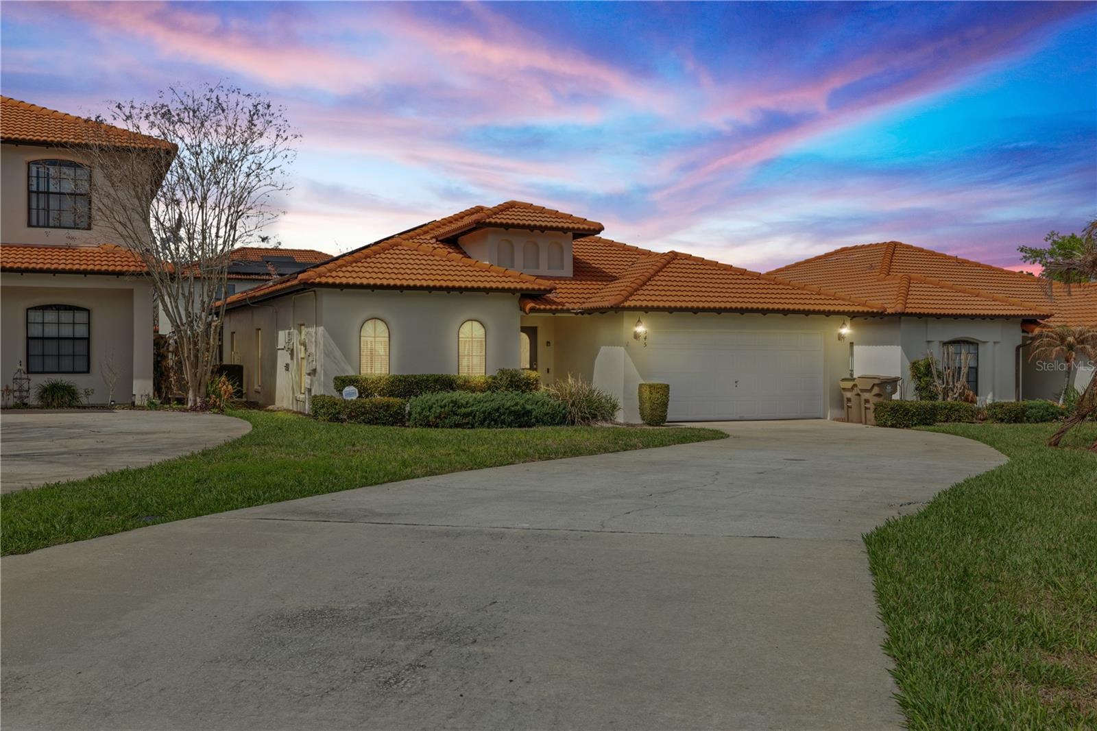 Listing photo 2 for 345 Summer Place Loop