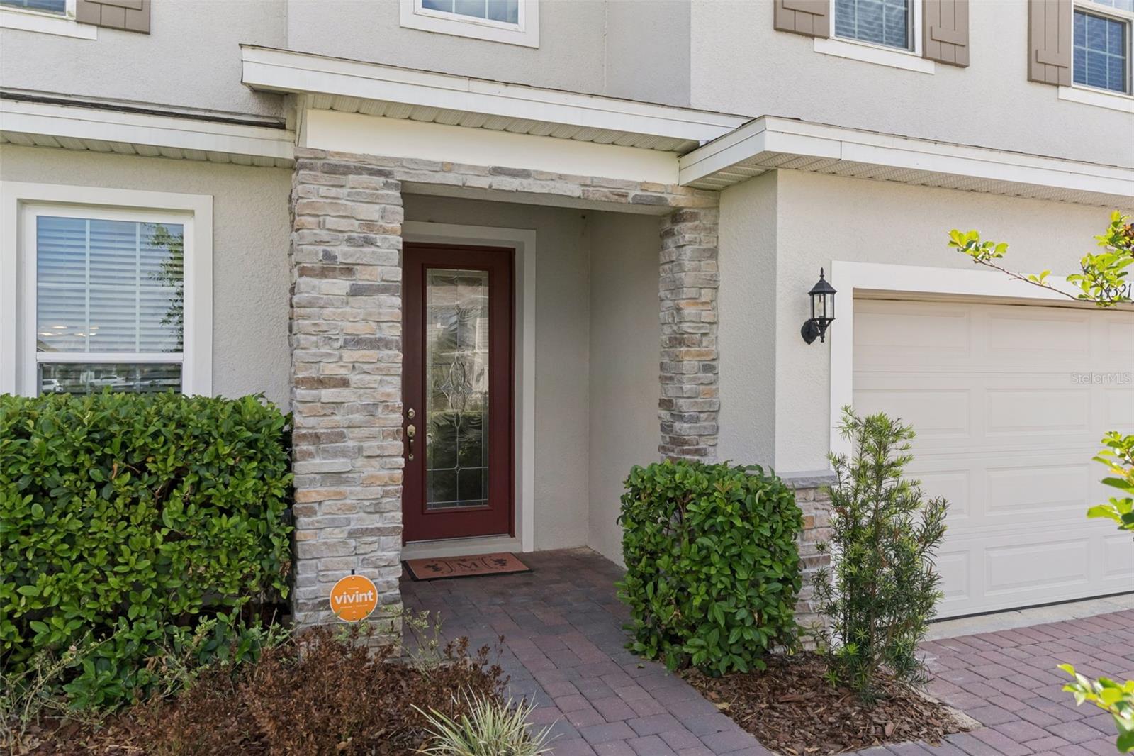 Listing photo 3 for 14321 Crestavista Ave