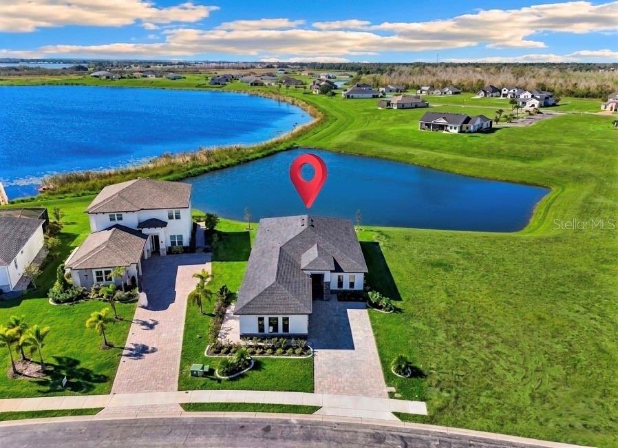 Listing photo 3 for 224 Valencia Ridge Dr