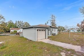 Listing photo 3 for 131 W Crystal Ave