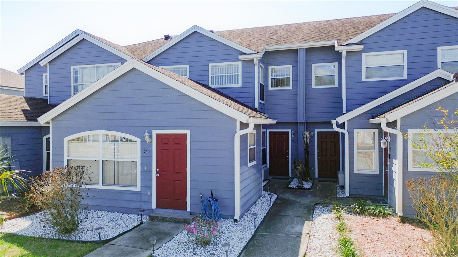 Listing photo 1 for 565 Orchid Dr