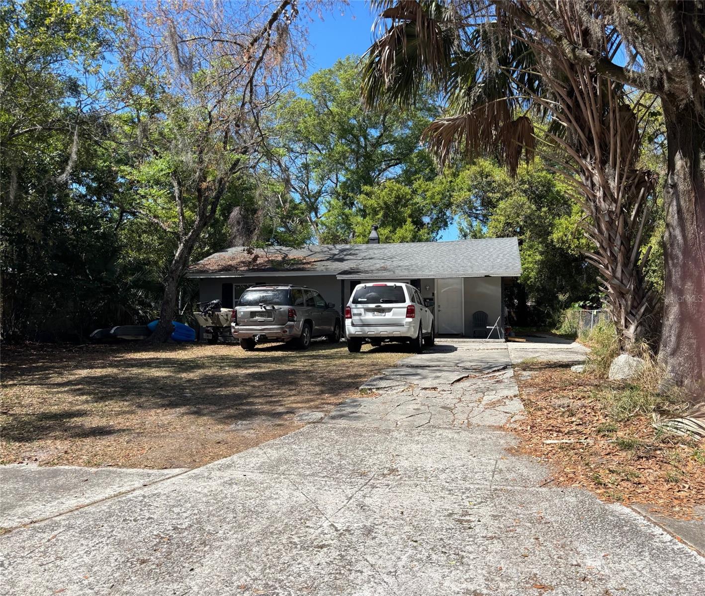 516 S DOLLINS AVENUE