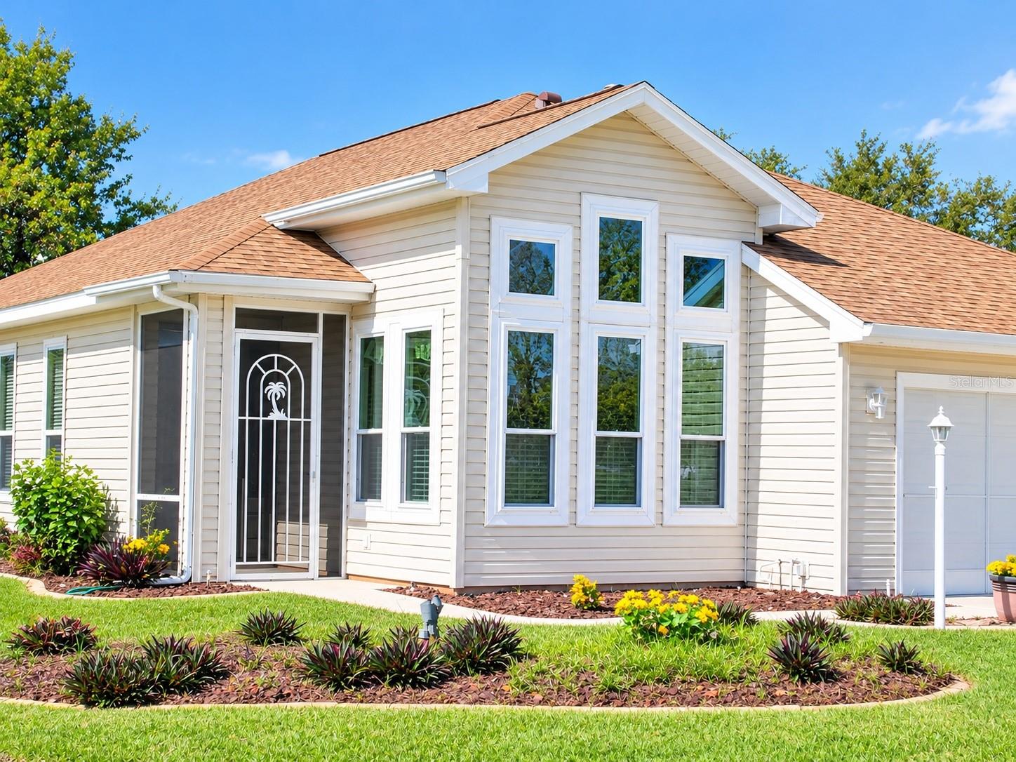 Listing photo 1 for 6105 Dory Way