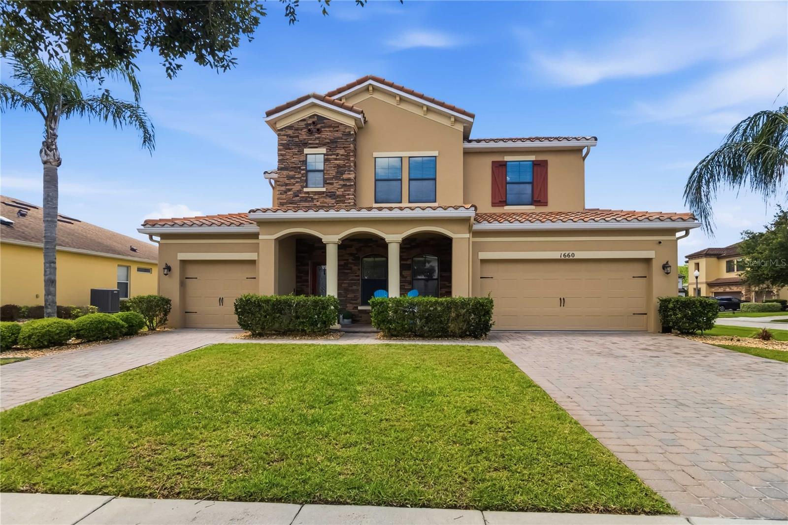 1660 PRAIRIE OAKS DRIVE