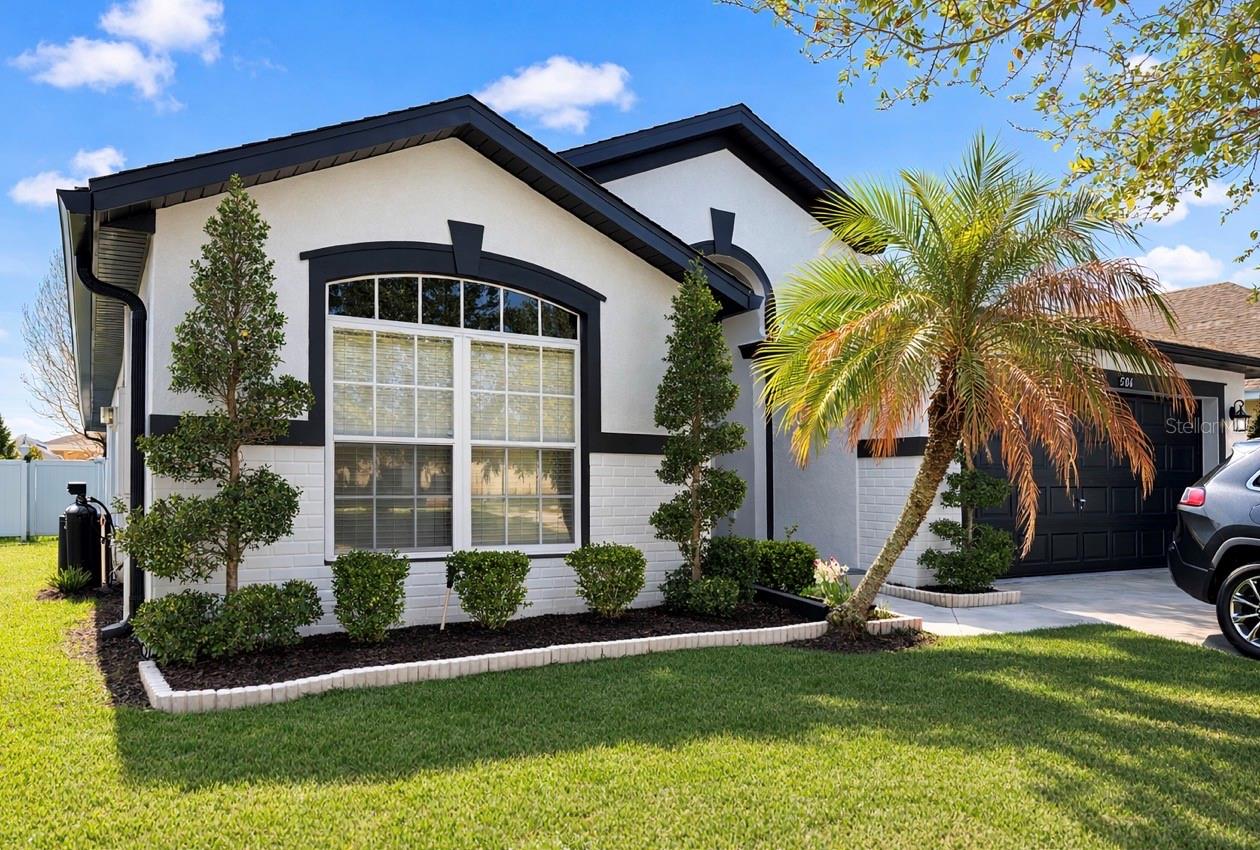 2704 LUCAS LAKES LANE