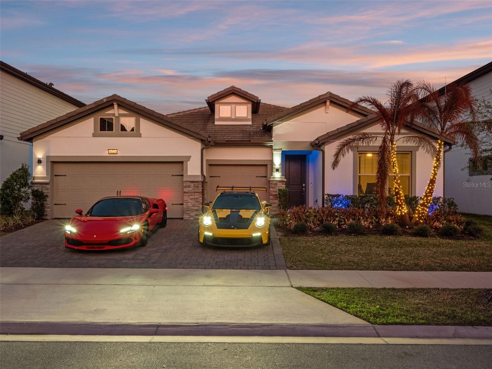 9225 HANGING VINE COURT