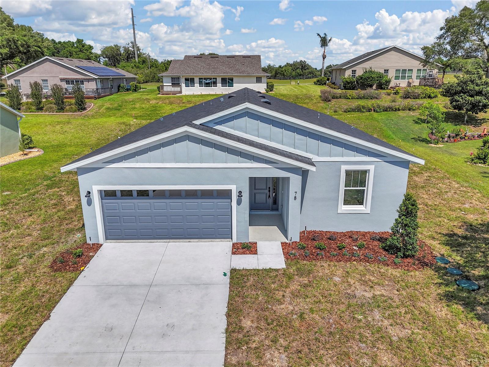 Listing photo 1 for 78 Fairway Cir