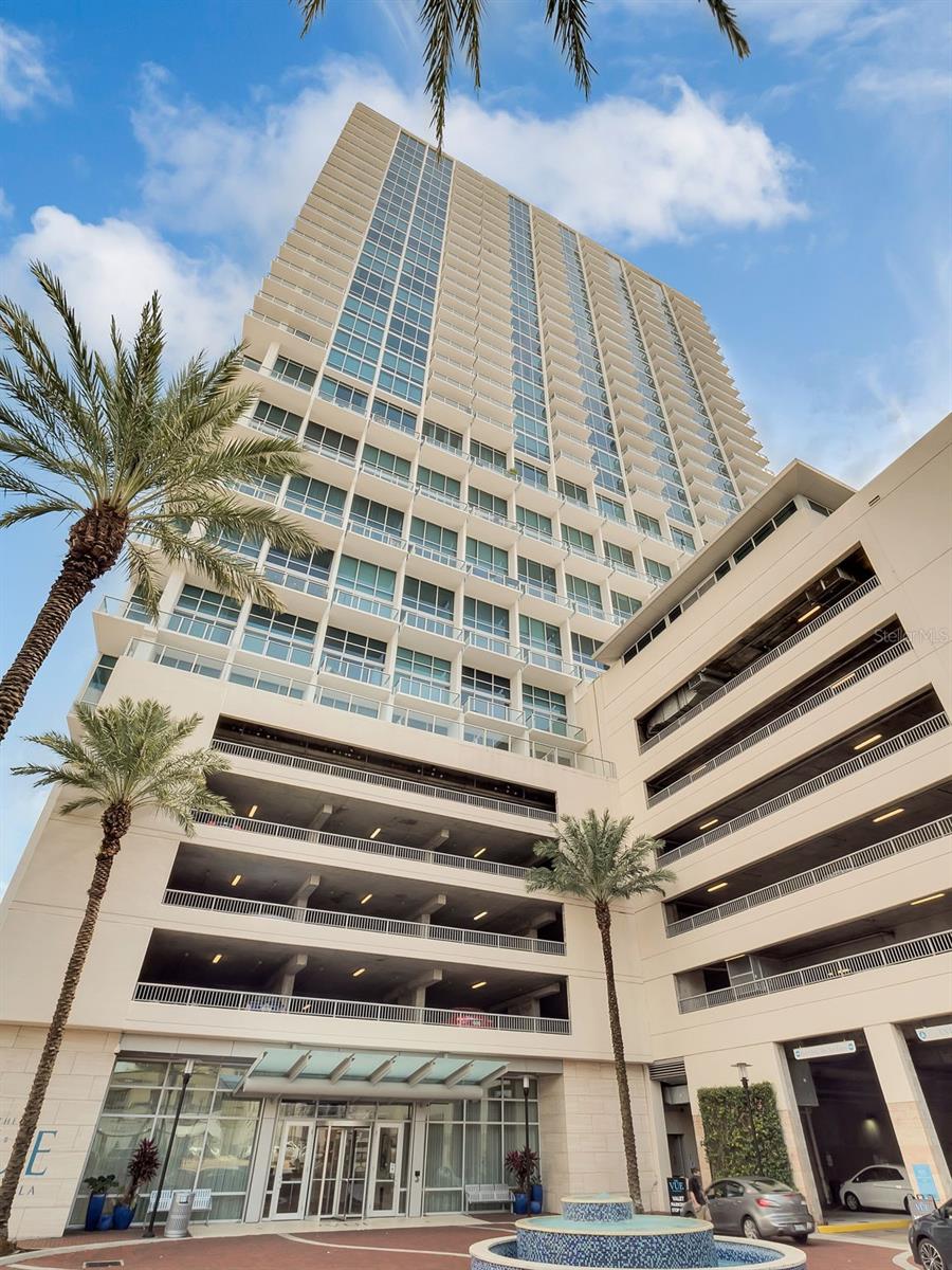 Listing photo for 150 E Robinson St #2709