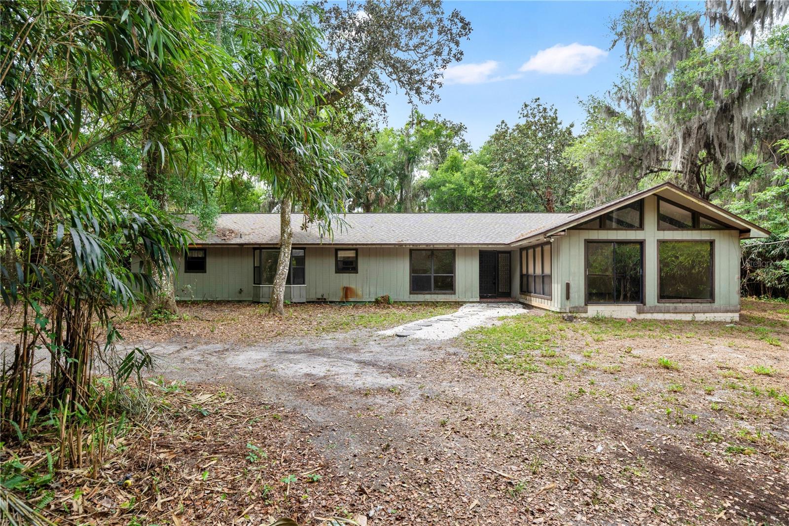 599 LAKE GENEVA ROAD