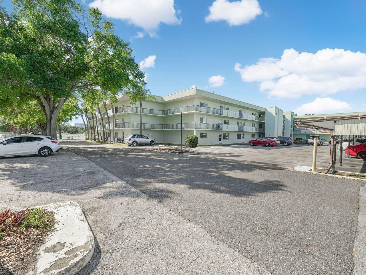 Listing photo 2 for 1130 N Lake Parker Ave #a201