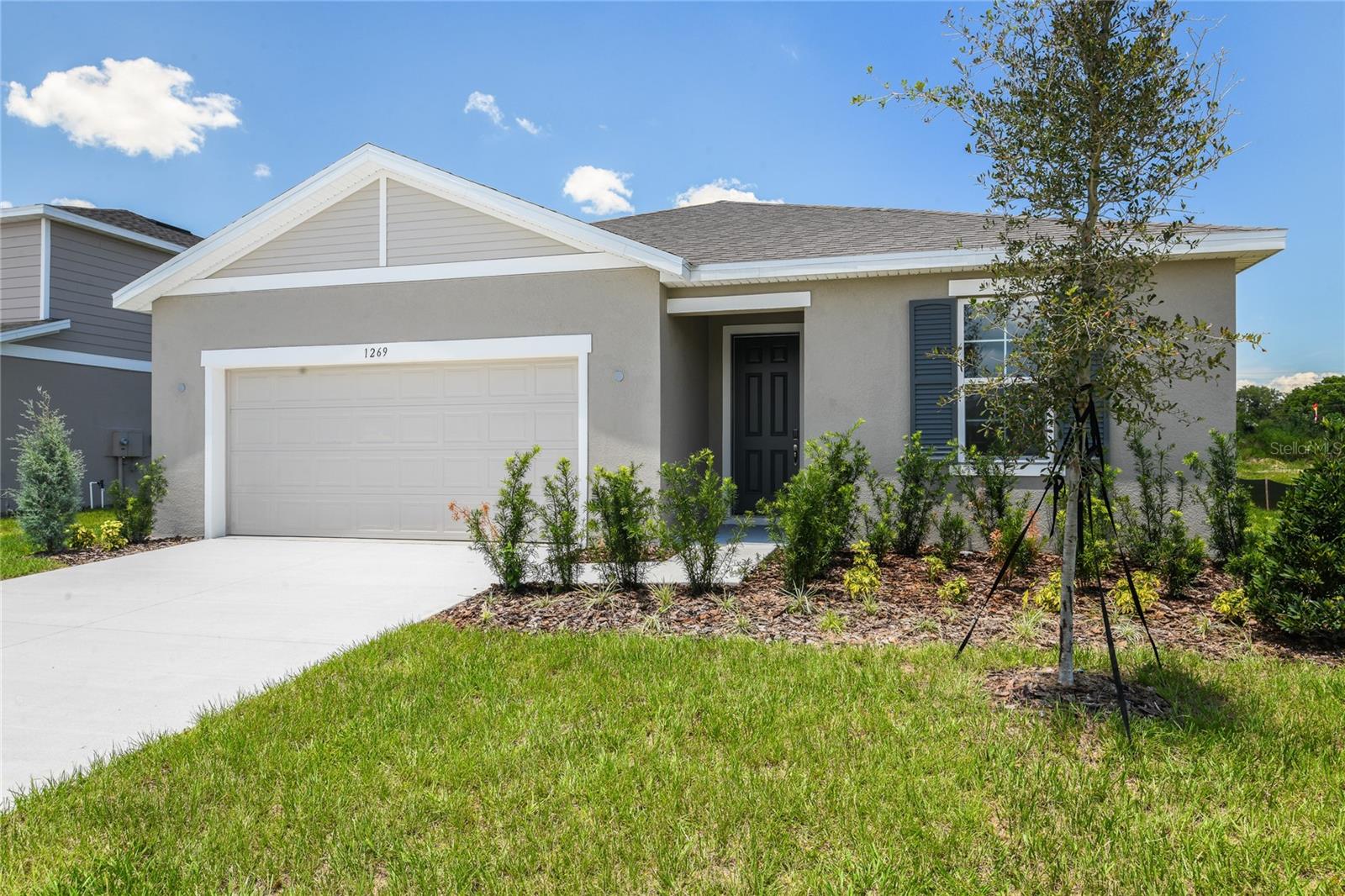 Listing photo 2 for 1269 Daisy Hill Ave