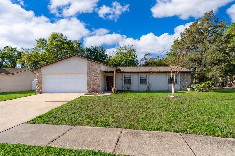 612 RIVERWOODS CIRCLE