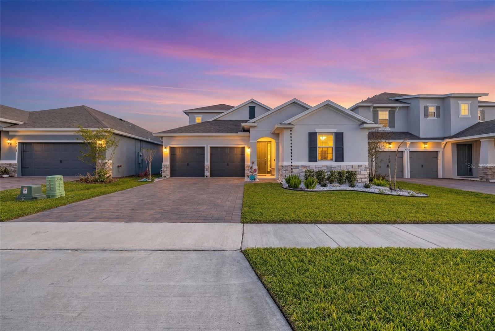 4542 LIONS GATE AVENUE