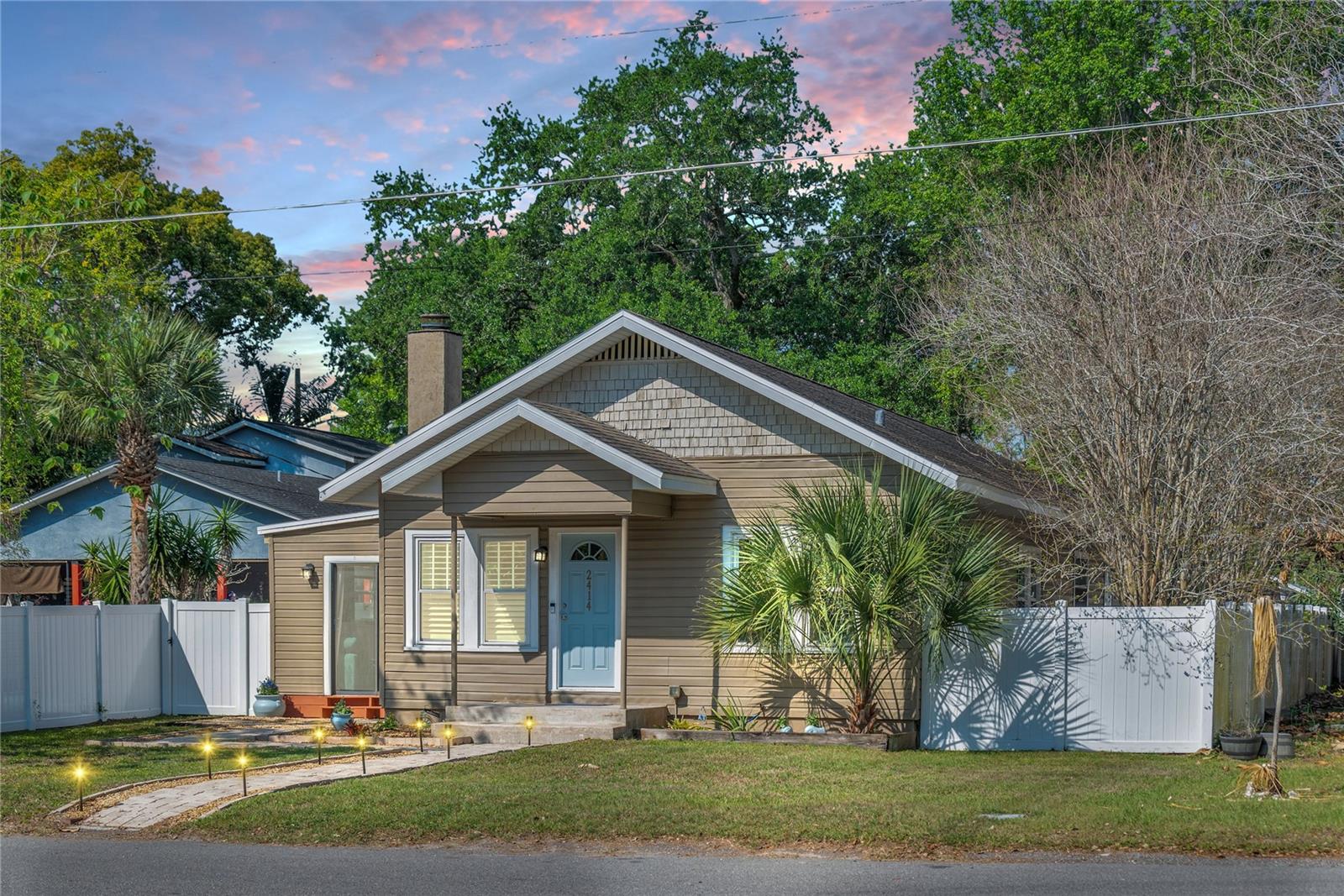 2414 NEWBERRY STREET