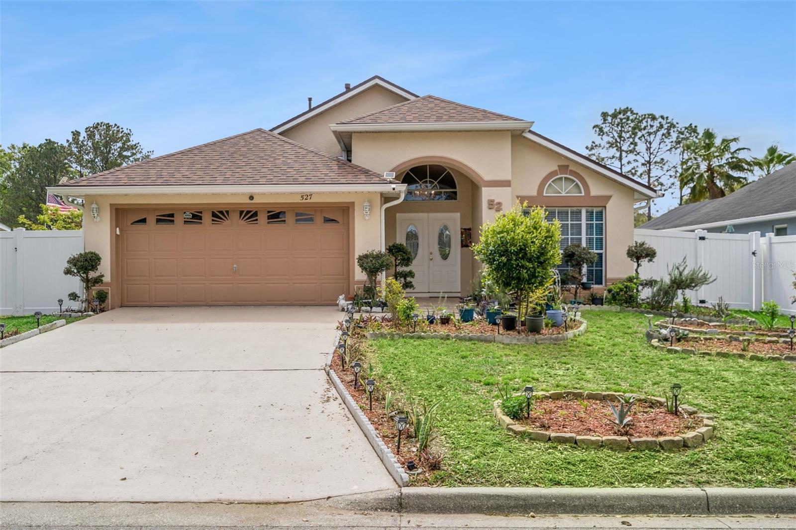 Listing photo for 527 Durango Loop St