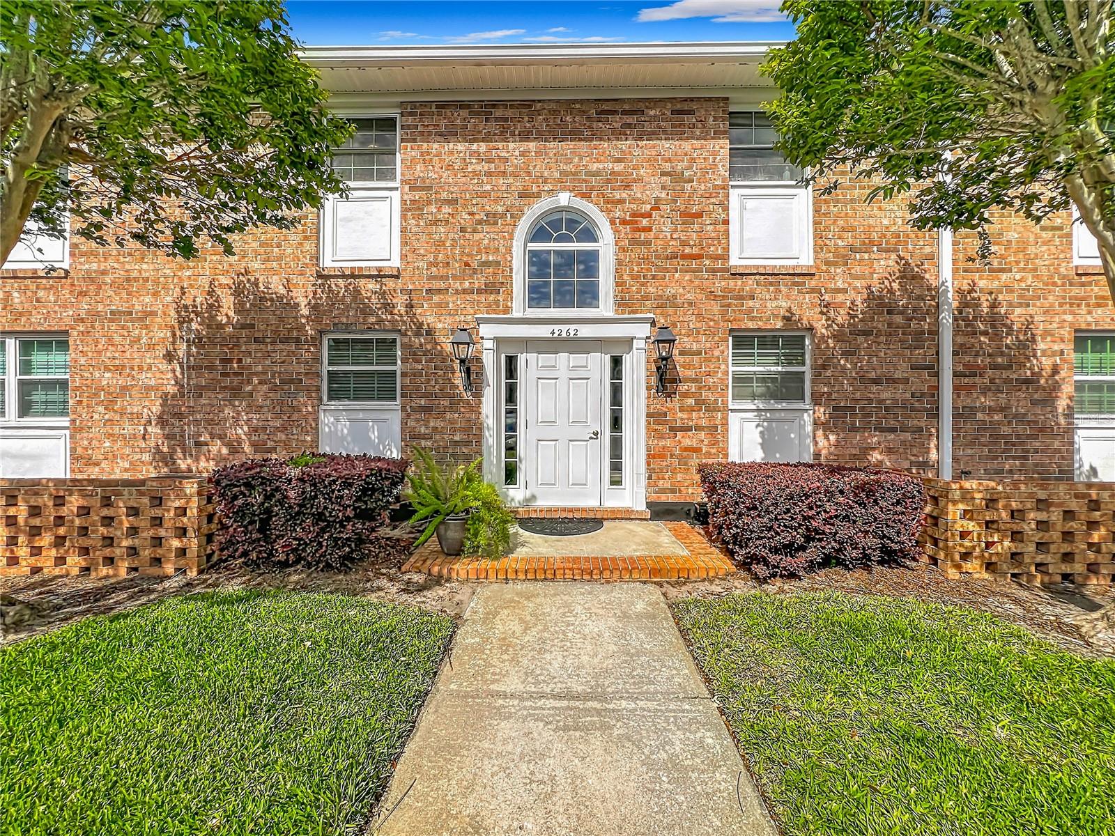 4262 LAKE UNDERHILL ROAD Unit 9C7