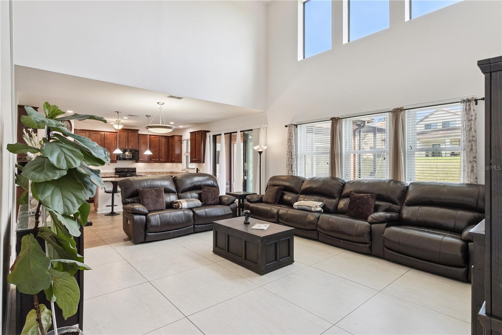Listing photo 3 for 3979 Sunset Lake Dr