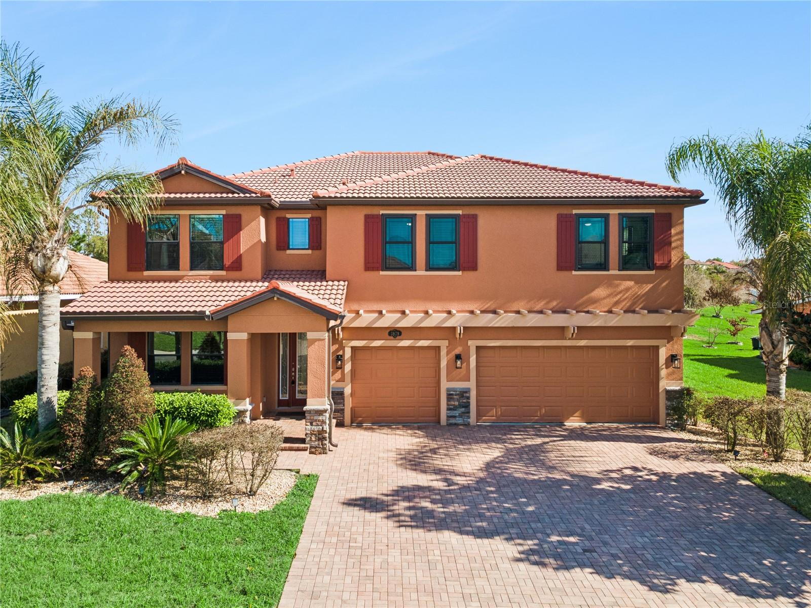 Listing photo 1 for 3979 Sunset Lake Dr