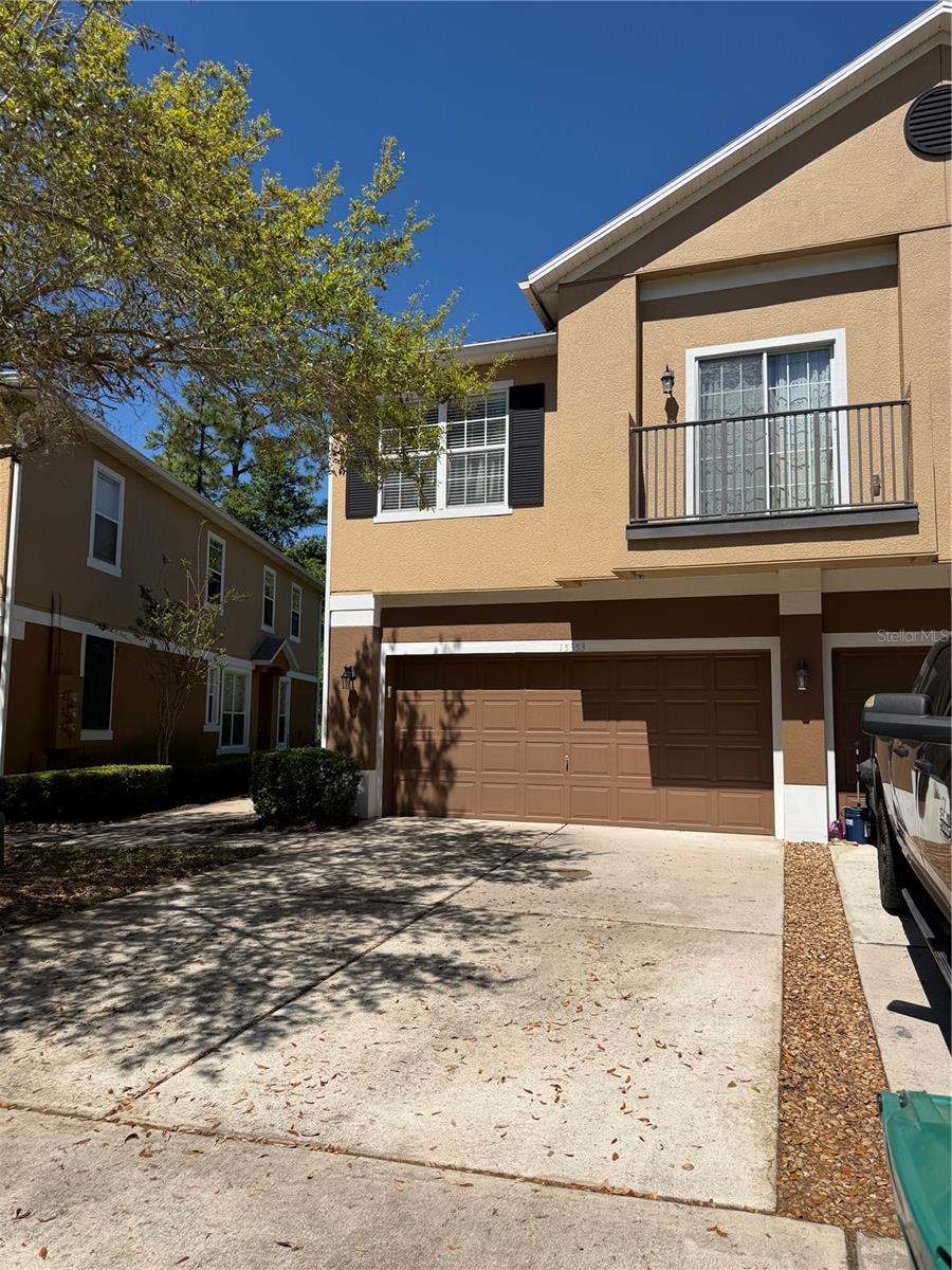 15353 OAK APPLE COURT