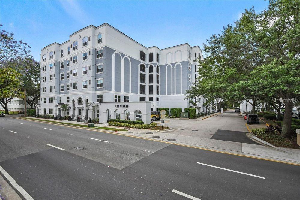 300 E SOUTH STREET Unit 2014