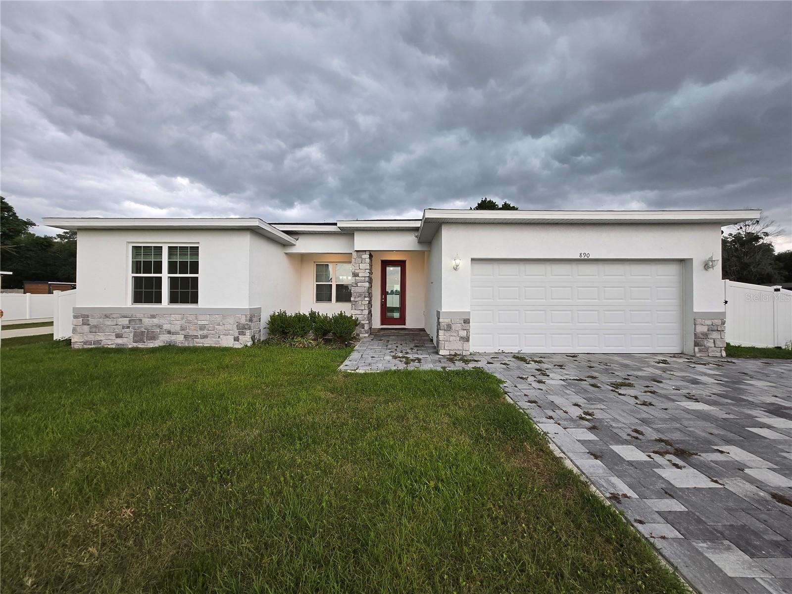 890 E 19TH STREET