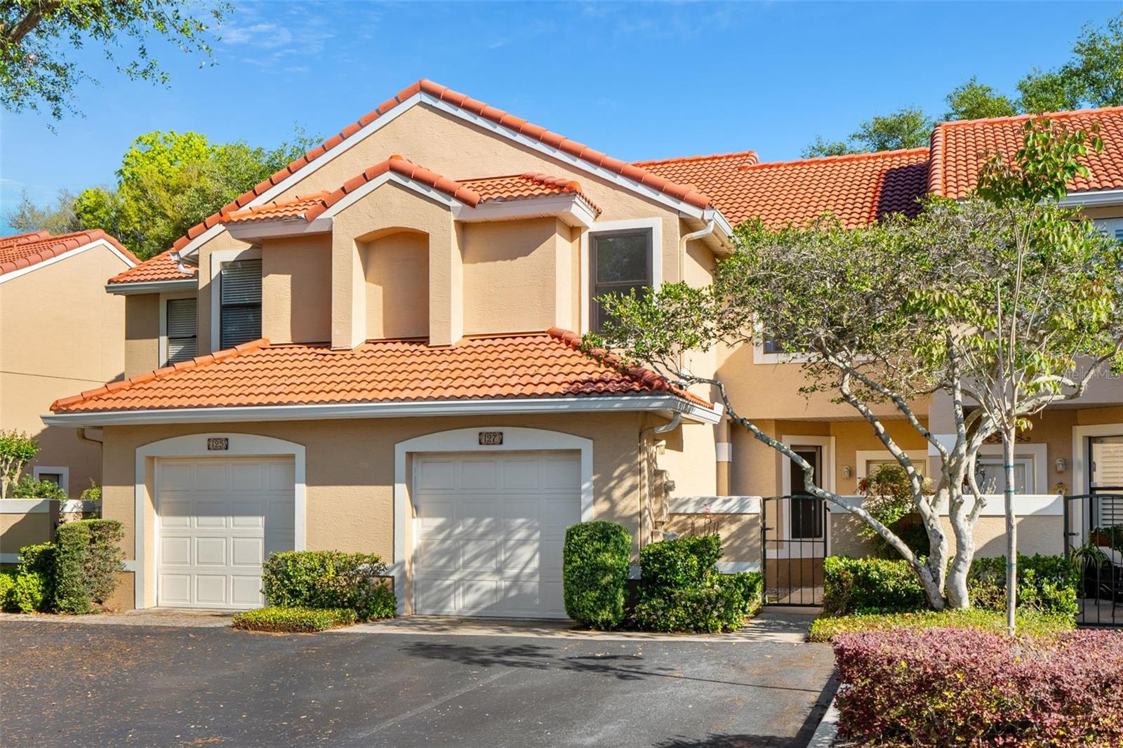 1010 WINDERLEY PLACE Unit 127