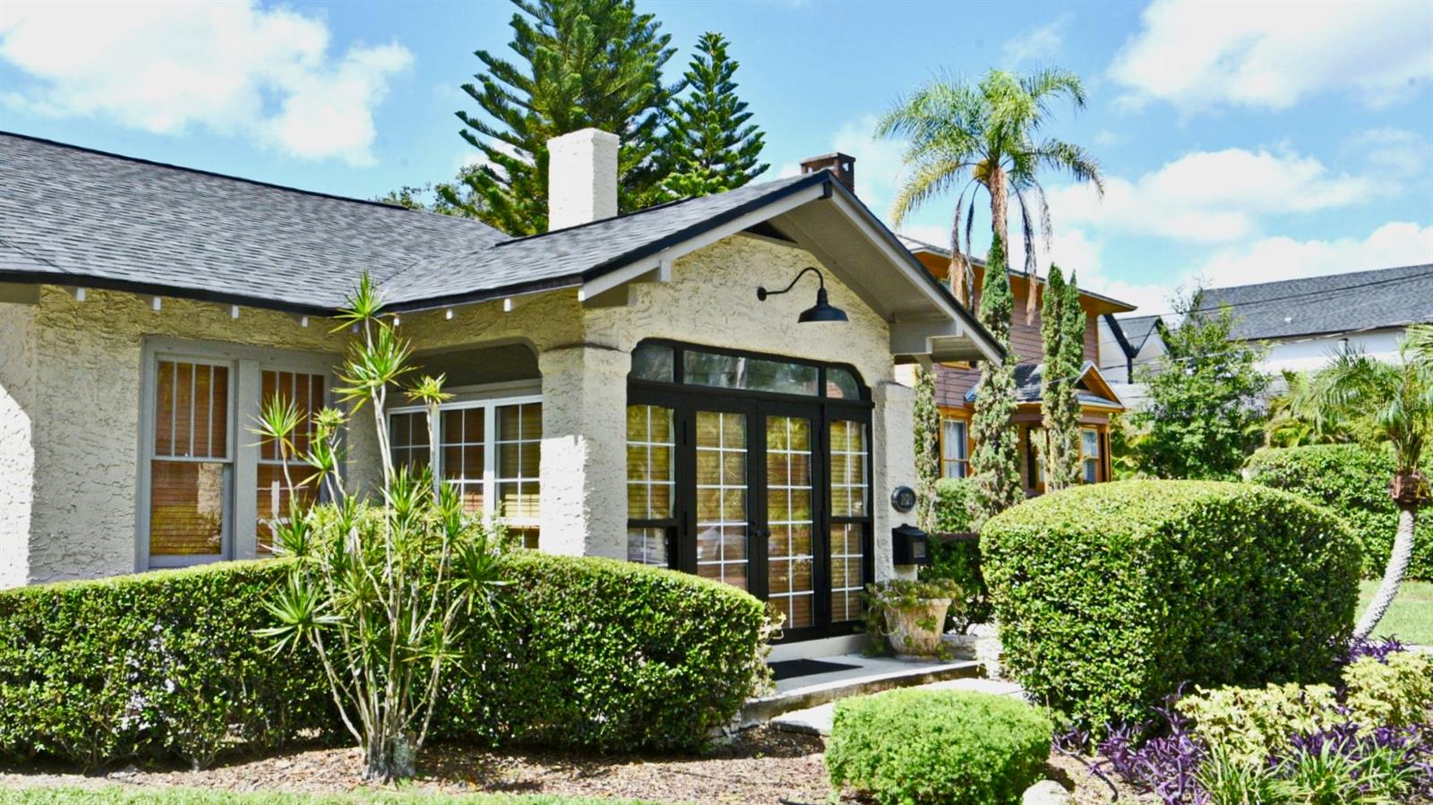 1620 PARK LAKE STREET