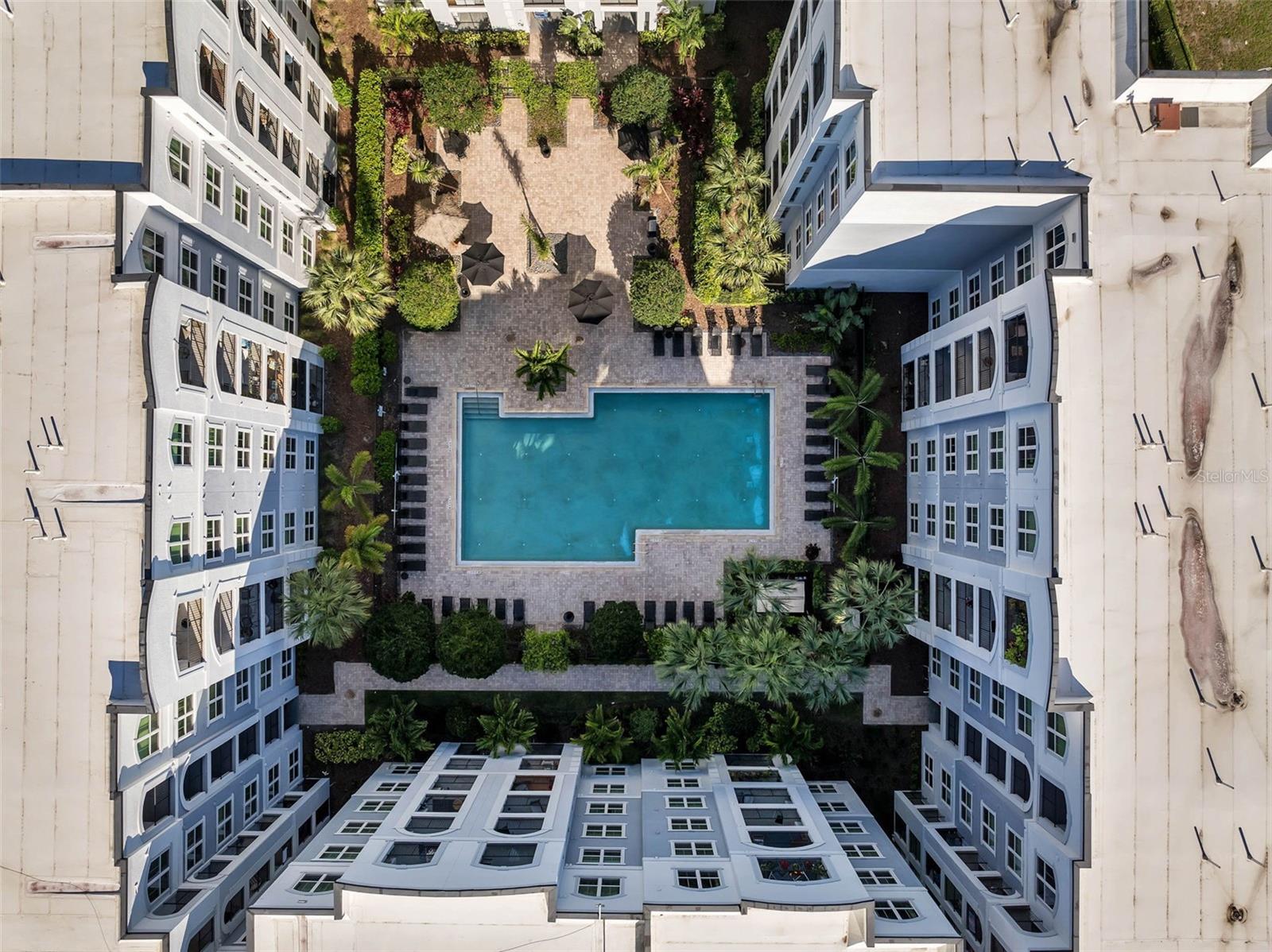 202 E SOUTH STREET Unit 2039