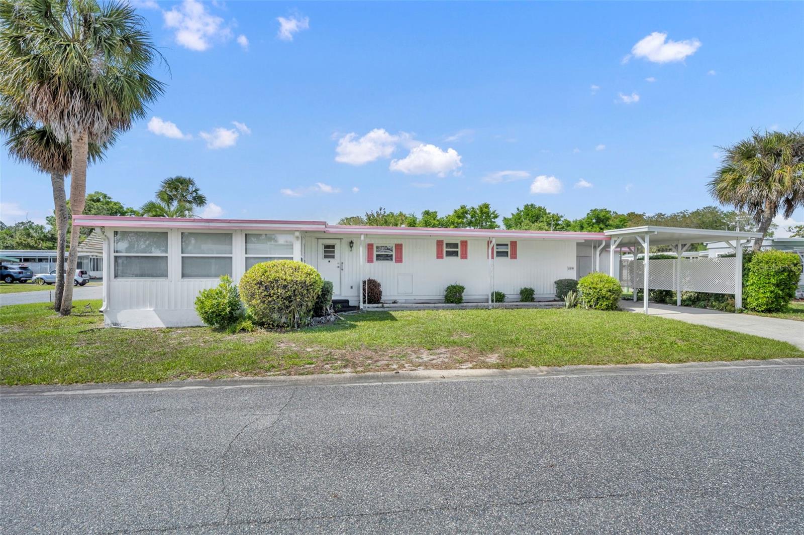 Listing photo 2 for 270 Palai Ave