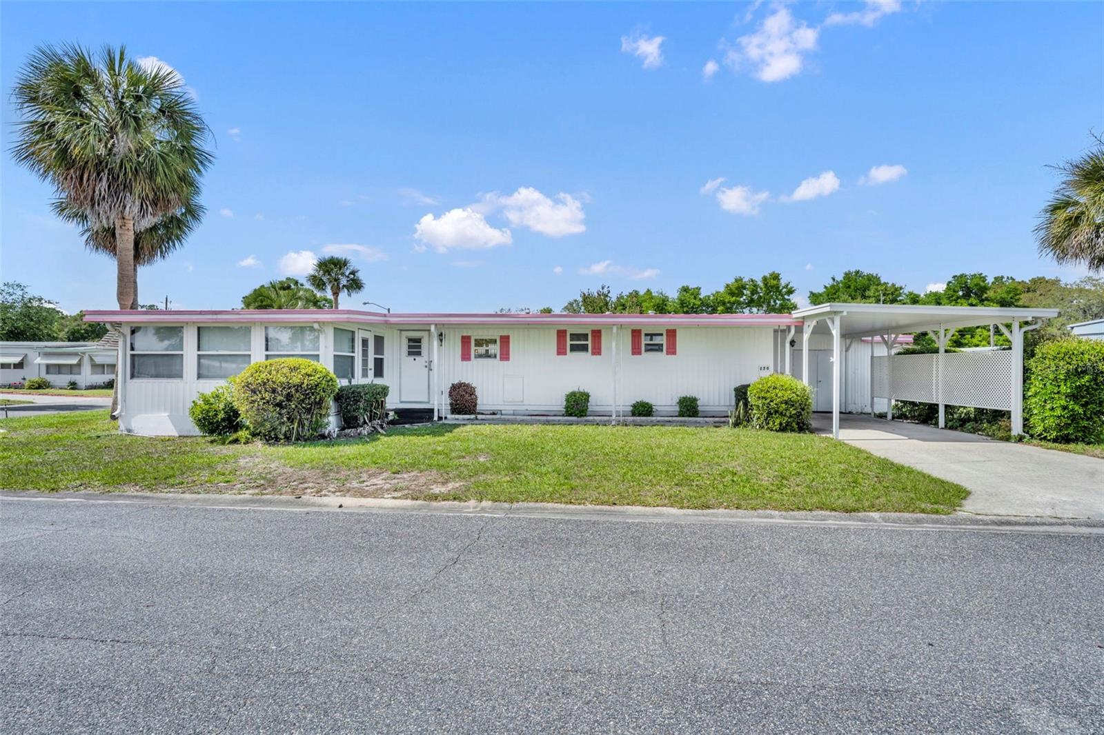 Listing photo 3 for 270 Palai Ave