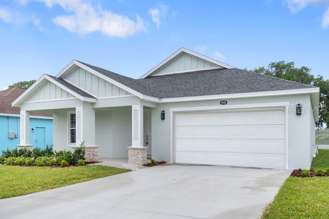 Listing photo 2 for 4545 Fairway Oaks Dr