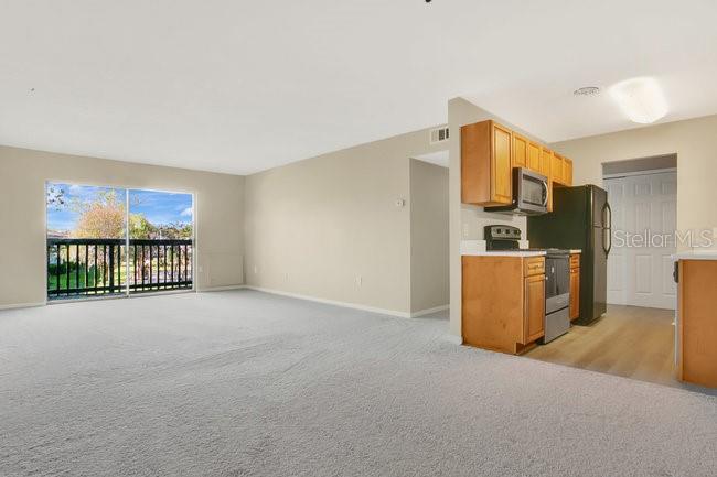 Listing photo 2 for 1695 Lee Rd #d211