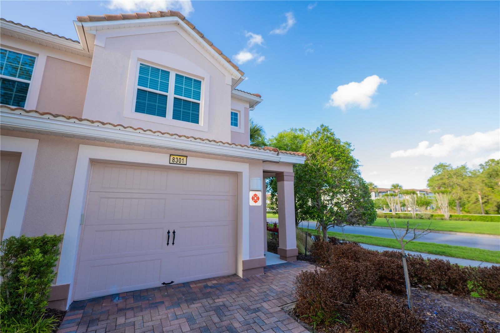 8301 FOSTER DRIVE Unit 8301