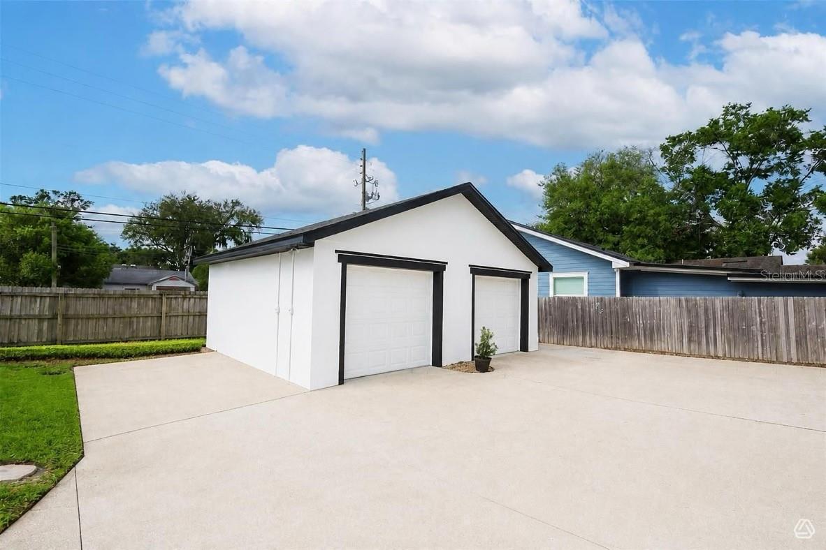 Listing photo 2 for 2202 Elizabeth Ave #b
