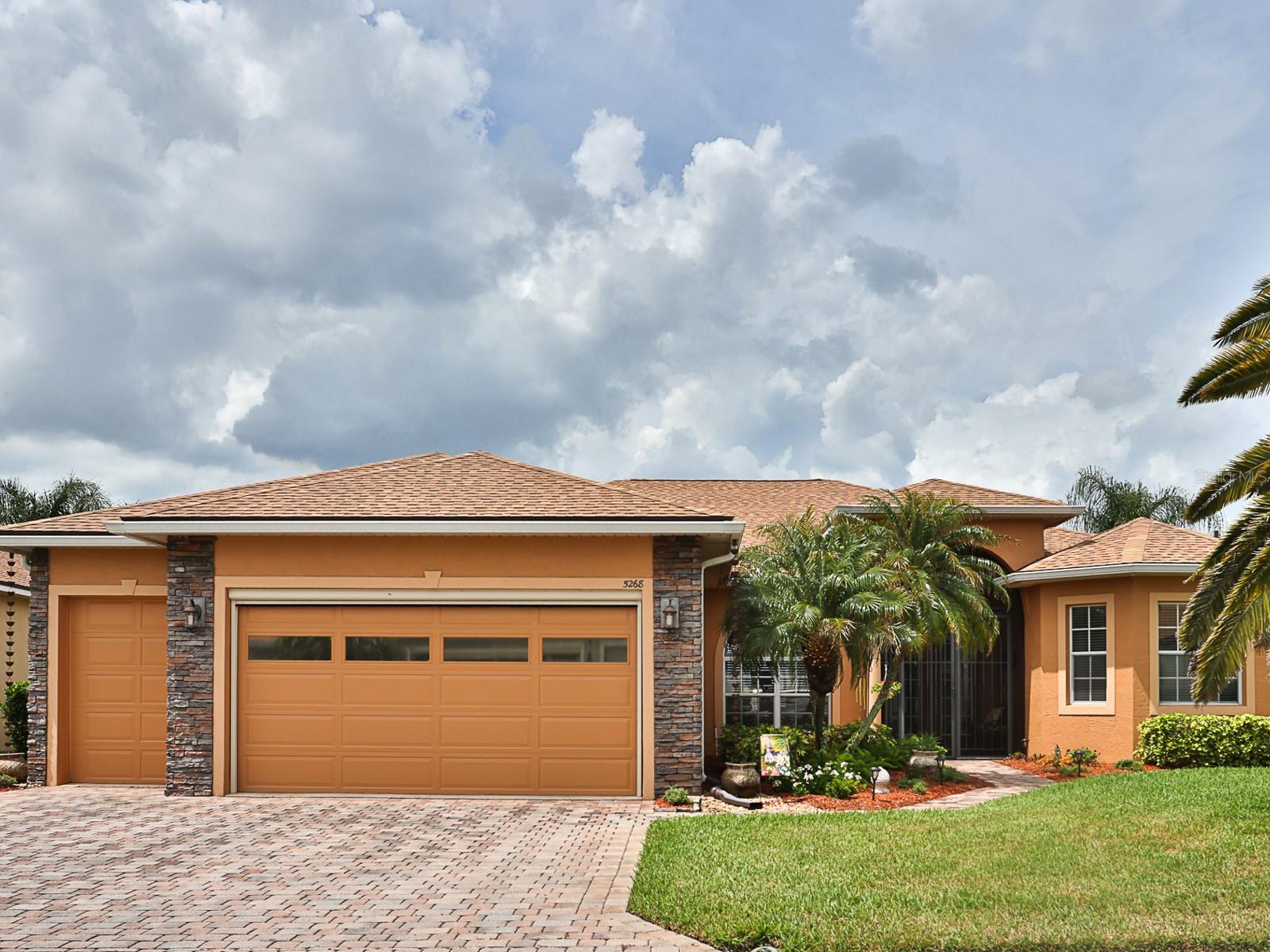 Listing photo 2 for 5268 Pebble Beach Blvd