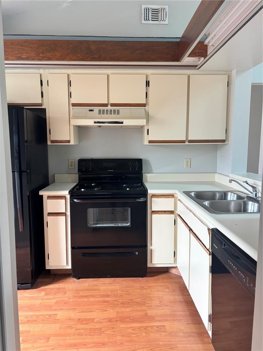 3118 S SEMORAN BOULEVARD Unit N2