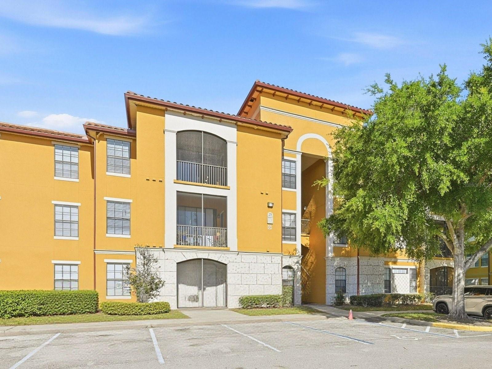 6169 METROWEST BOULEVARD Unit 305