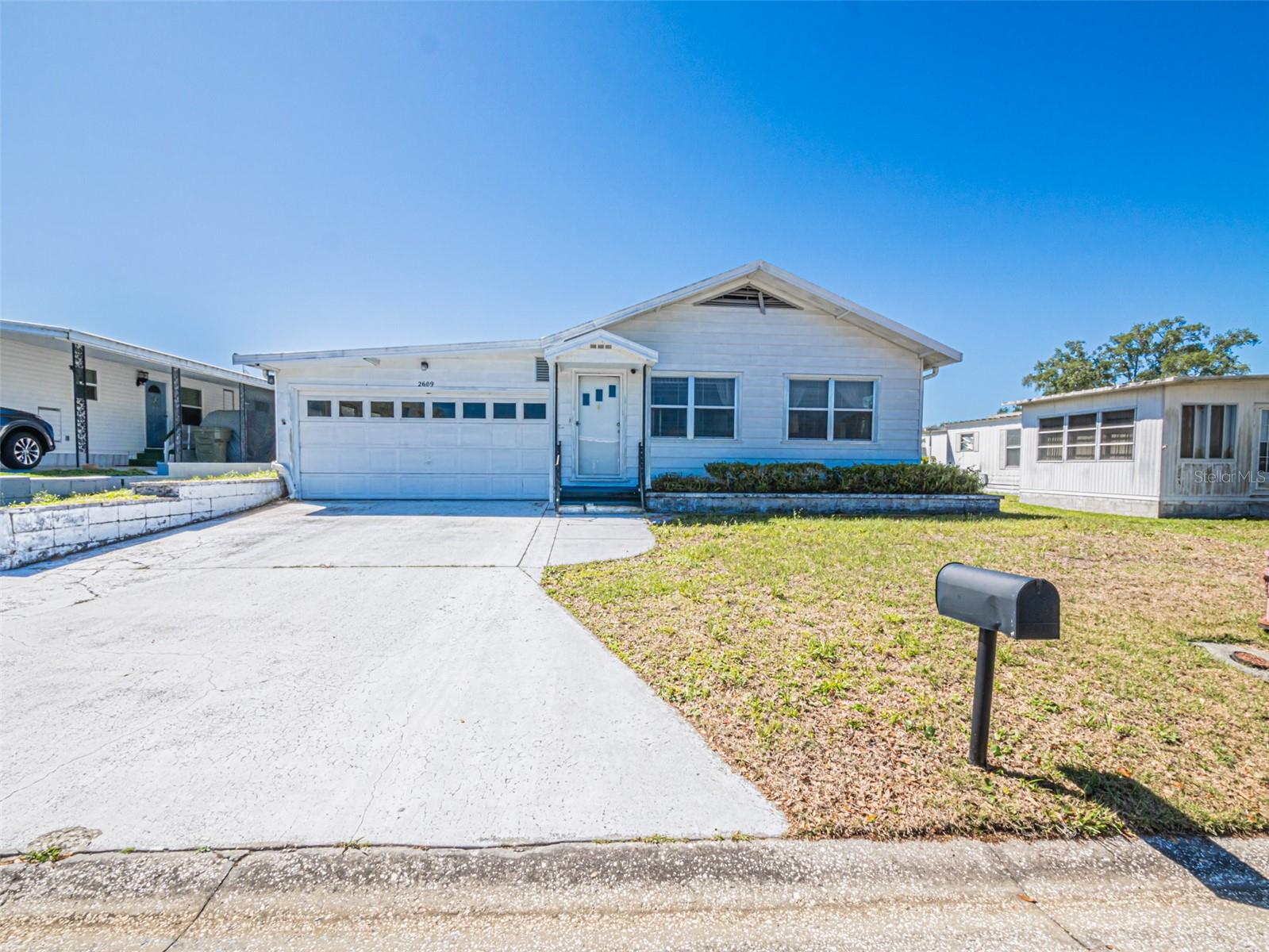 Listing photo 2 for 2609 Houston Pl
