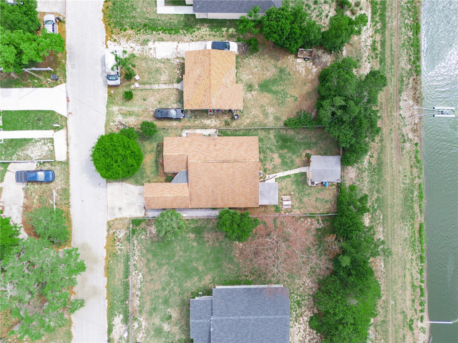 Listing photo 3 for 129 W Northside Dr