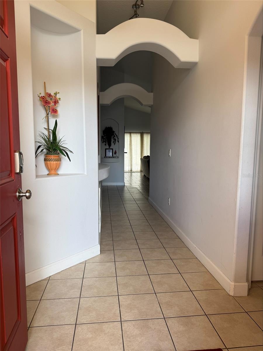 Listing photo 3 for 742 Old Bridge Cir