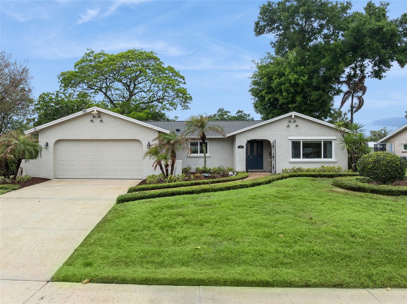 425 VANDERGRIFT DRIVE