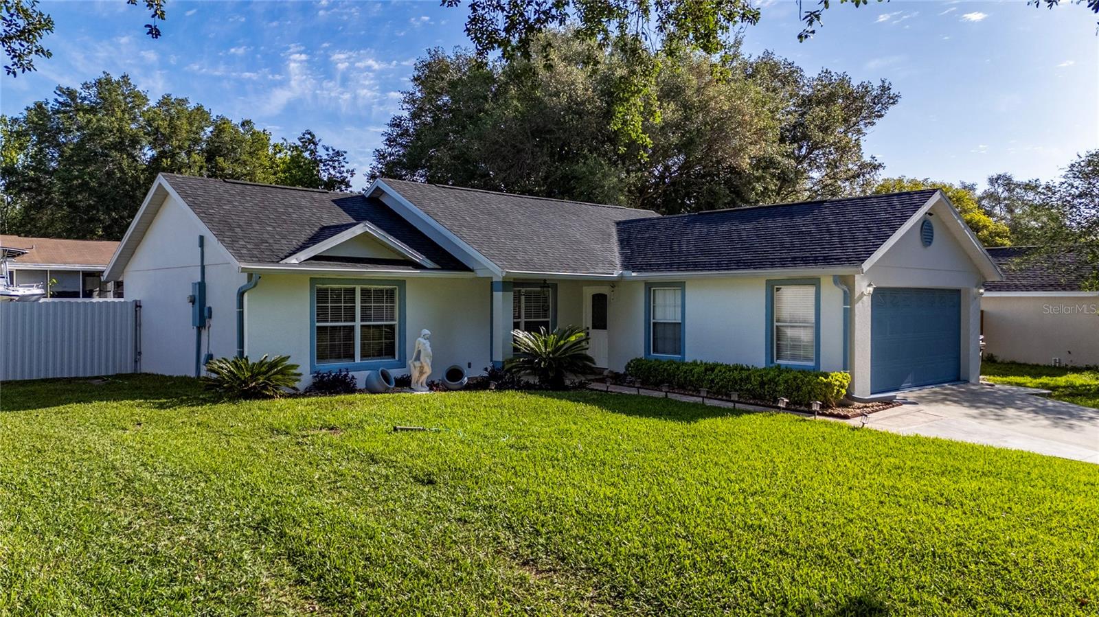 Listing photo 2 for 10618 Reagans Run Dr