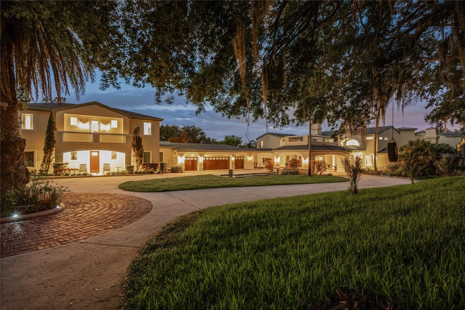 8866 DARLENE DRIVE