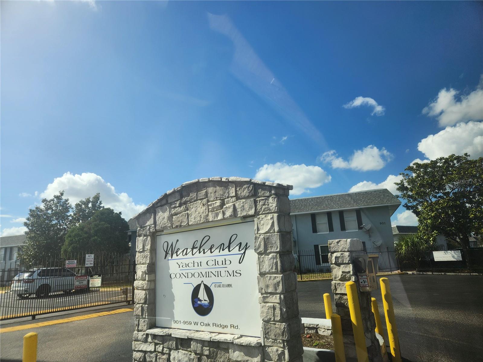 905 W OAK RIDGE ROAD Unit C
