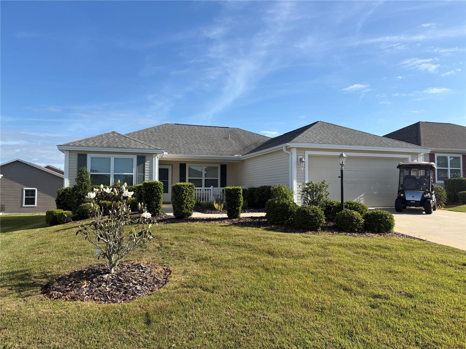 Listing photo 1 for 3135 Burns Dr