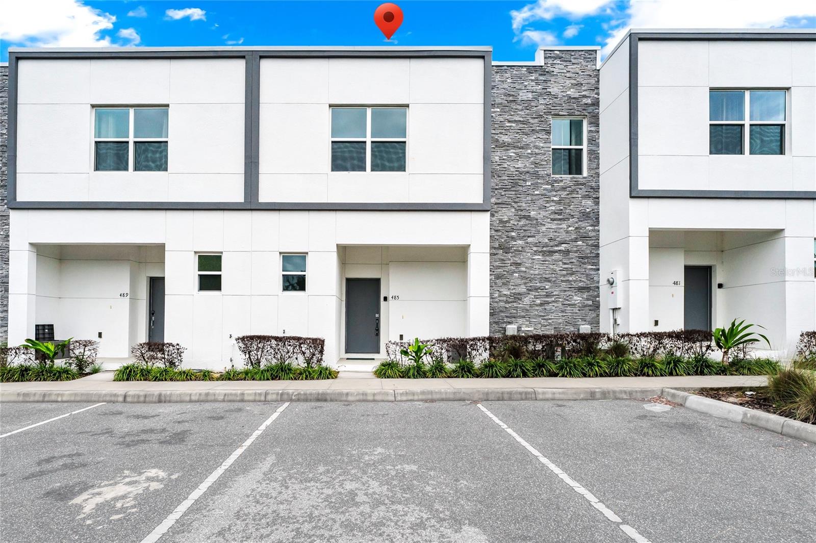 Listing photo 1 for 485 Famagusta Dr
