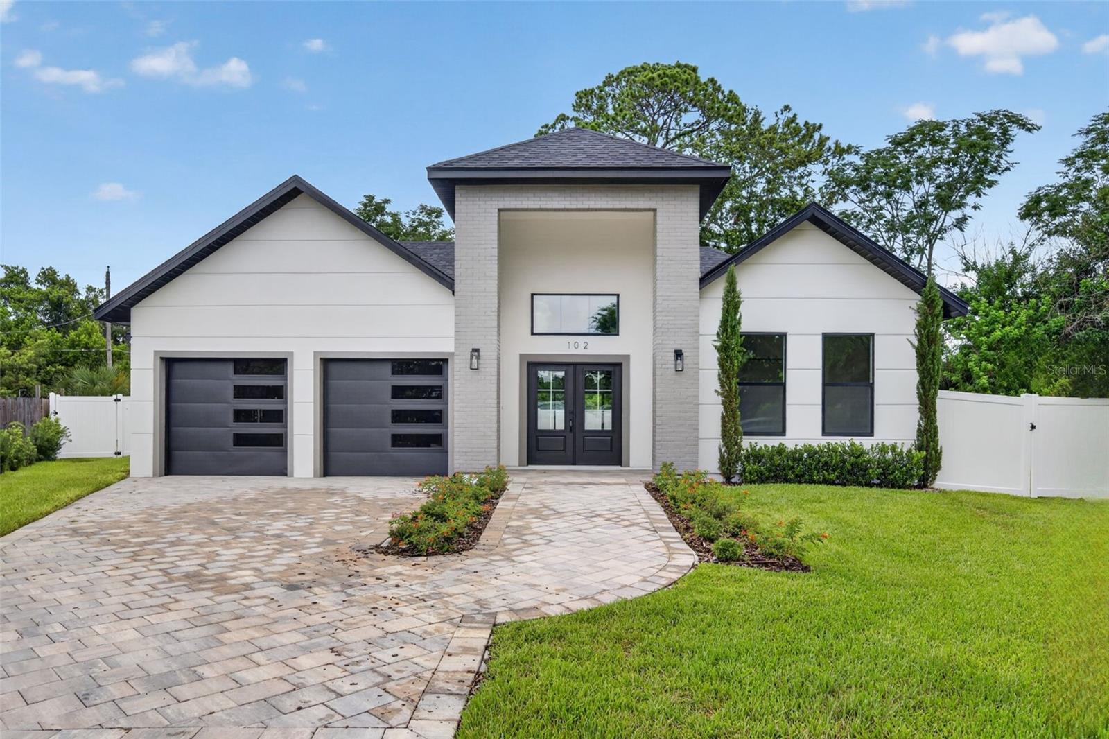 Listing photo for 102 Bell Pl